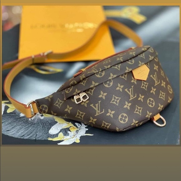 Meet your Posher, Rhea - Picture 1 of 1